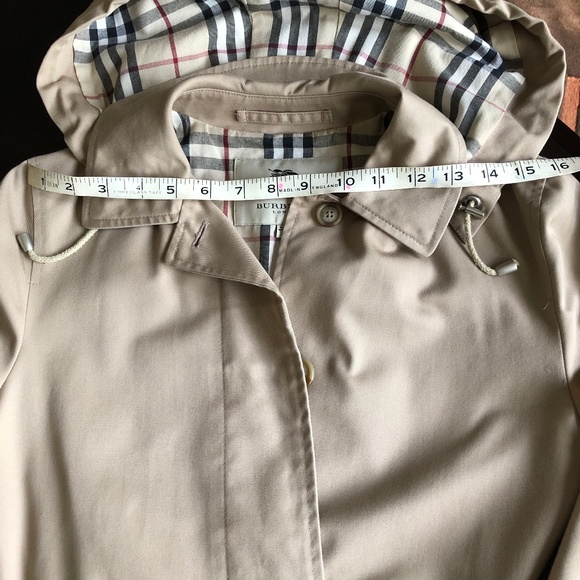 Burberry Natasha Trench with Detachable Collar - Picture 6 of 6